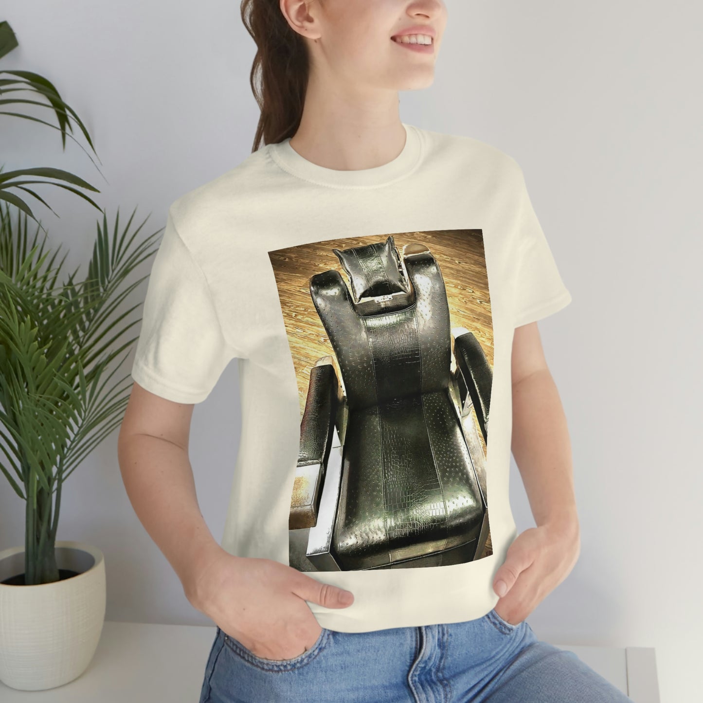 Unisex Short Sleeve Barber Chair Tee